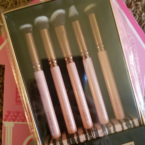 Luxie Other - 🆕️Luxie, Detail Face, Rose Gold Collection